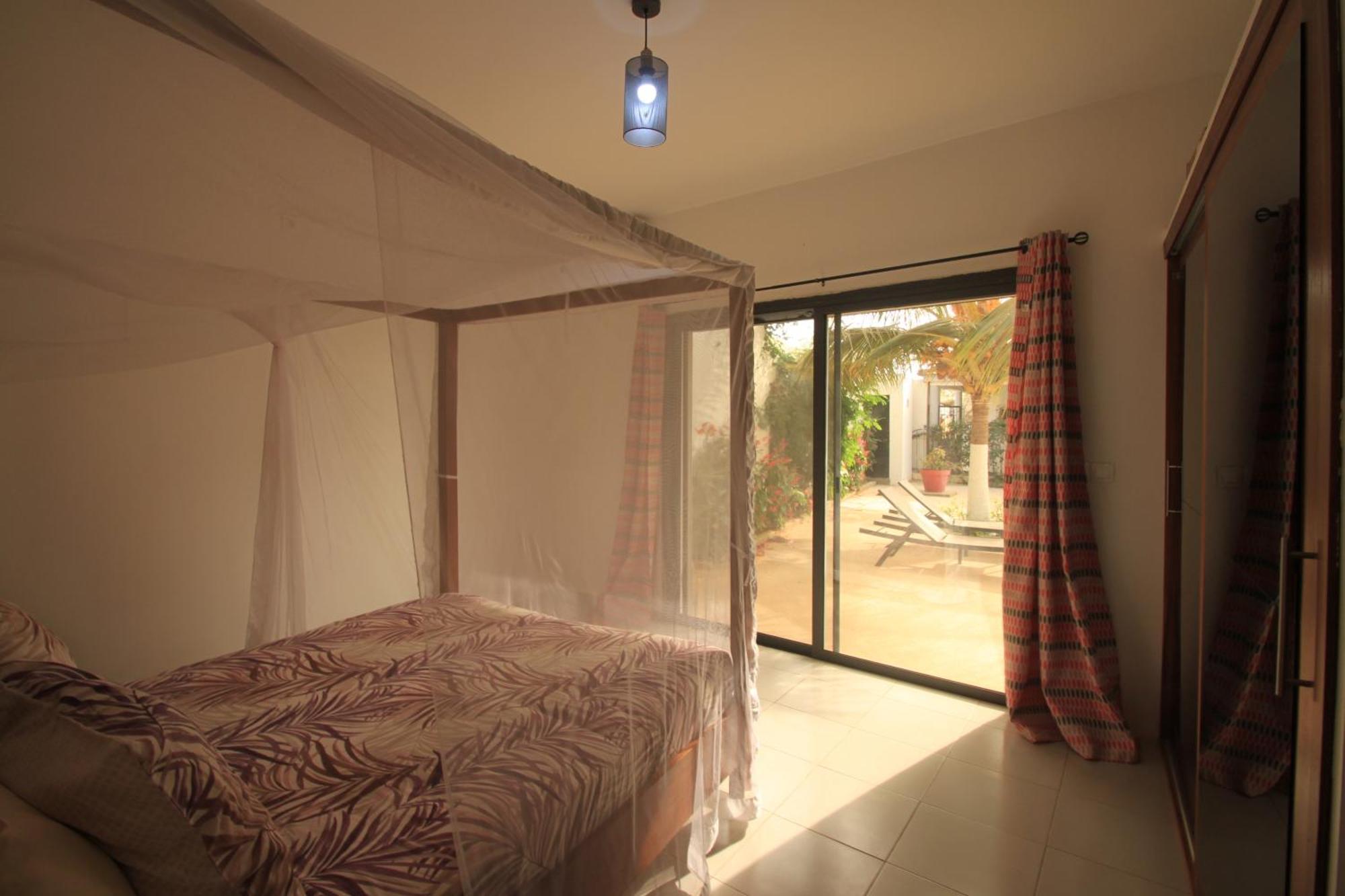 Amour Sénégal Ngaparou Extérieur photo