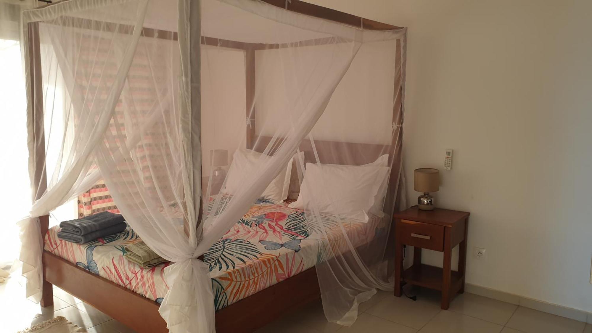 Amour Sénégal Ngaparou Extérieur photo